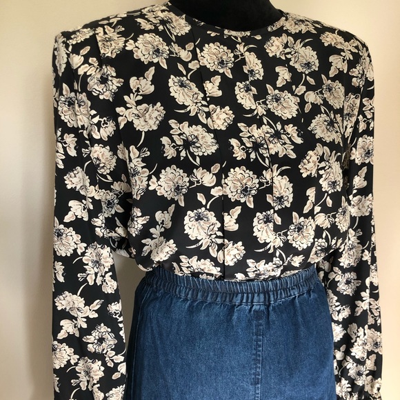 SOLD Vintage Jospehine Black/Cream Floral Blouse - Picture 6 of 10